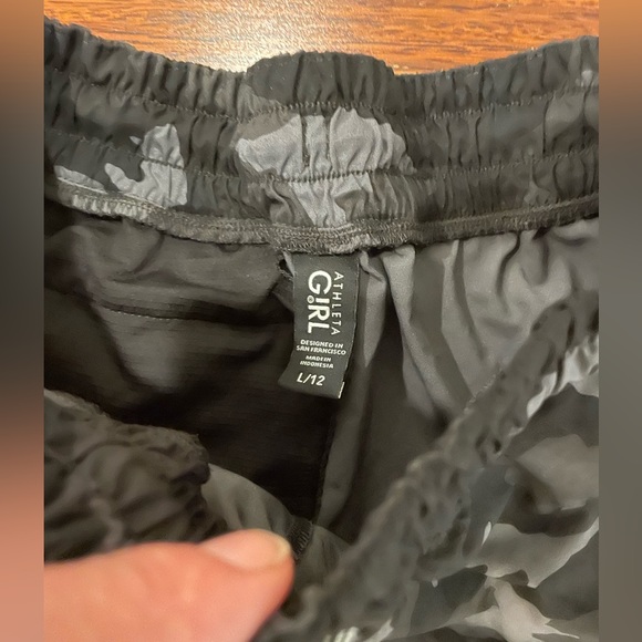 Athleta Girl lined athletic shorts black/gray camo size large 12 VGUC - Picture 2 of 5